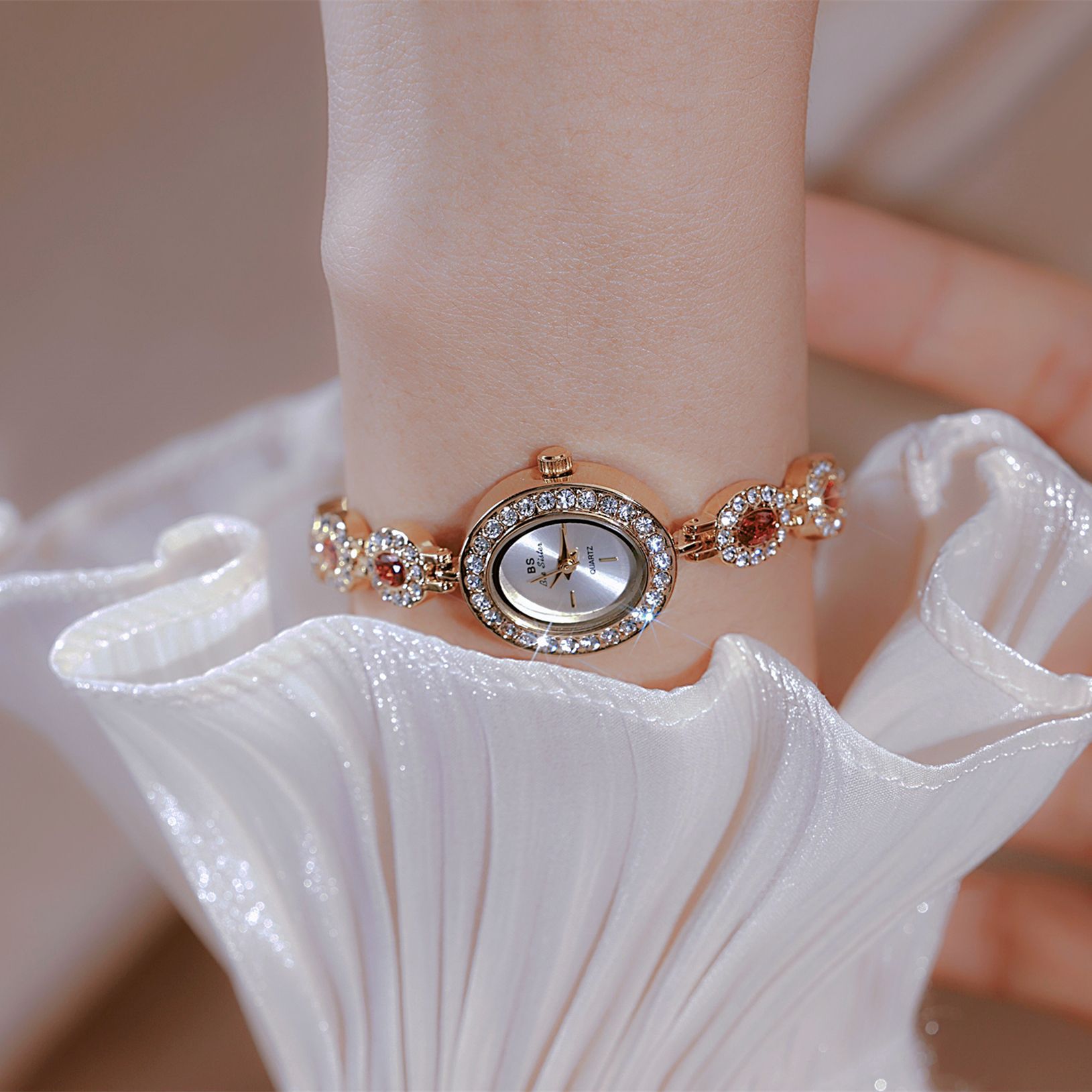 UTHAI Yeni Kadın Zincir Izle I - Luxury Watch Brand For Women incelemesi ve fiyatı