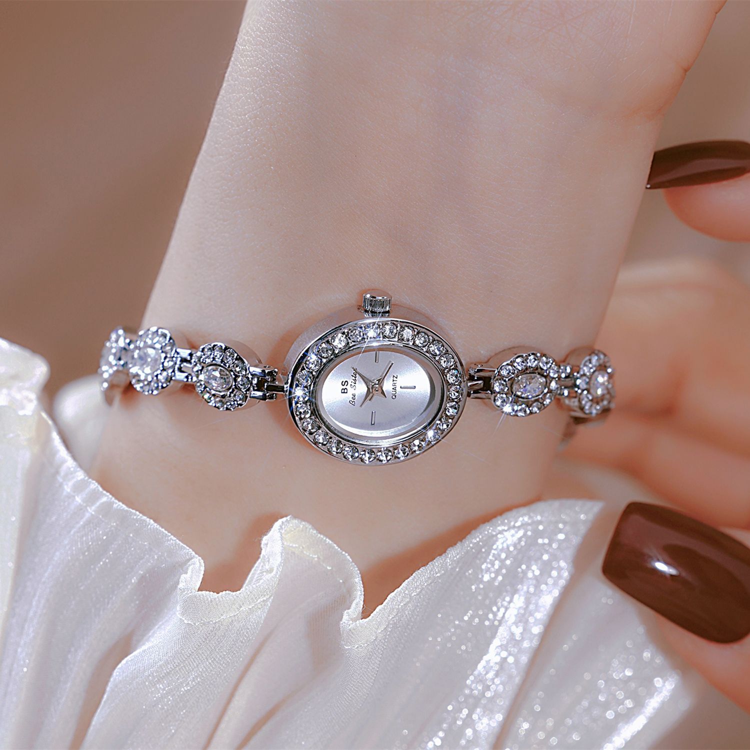 UTHAI Yeni Kadın Zincir Izle I - Luxury Watch Brand For Women incelemesi ve fiyatı