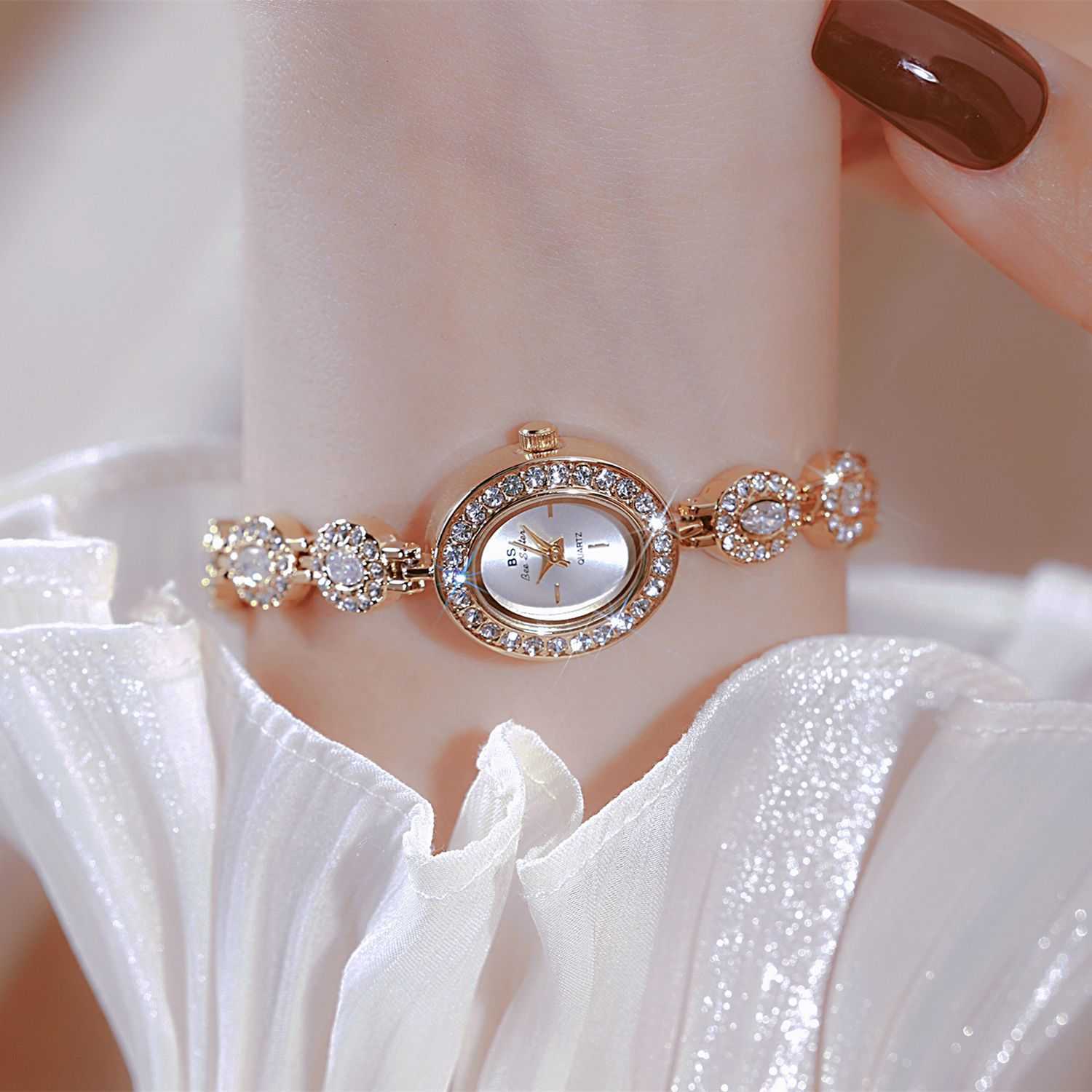 UTHAI Yeni Kadın Zincir Izle I - Luxury Watch Brand For Women incelemesi ve fiyatı
