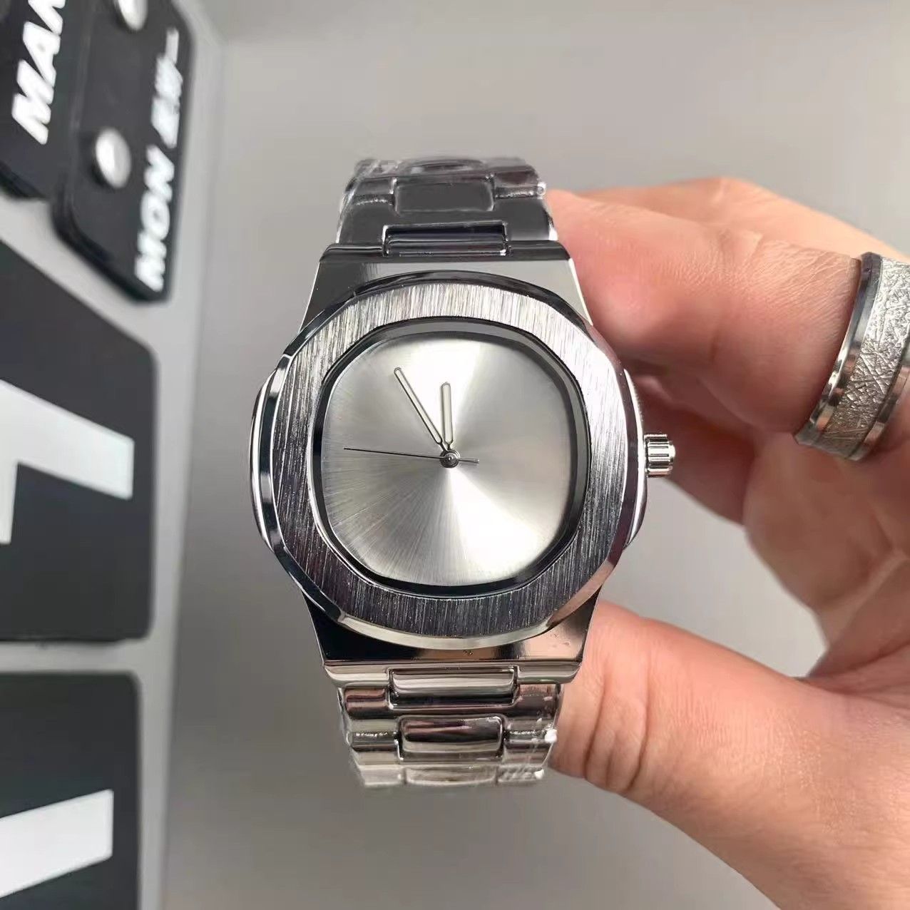 Özel Logo Erkek Kuvars Saat Mi - Luxury Watch Logo incelemesi ve fiyatı