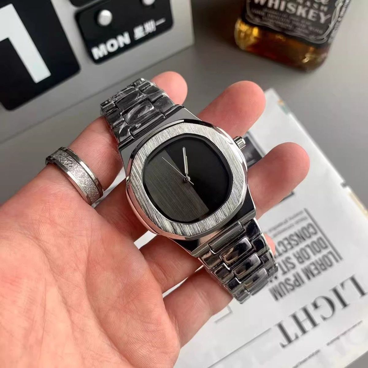 Özel Logo Erkek Kuvars Saat Mi - Luxury Watch Logo incelemesi ve fiyatı